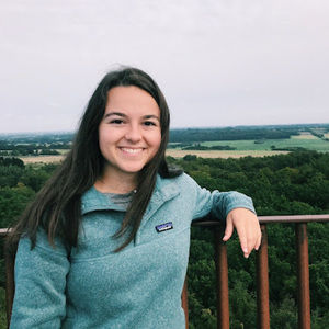 Meet your Posher, Katelyn